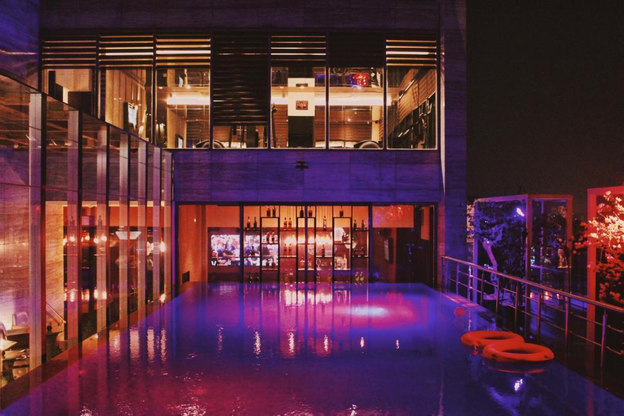 Radisson Lucknow City Center Exterior foto